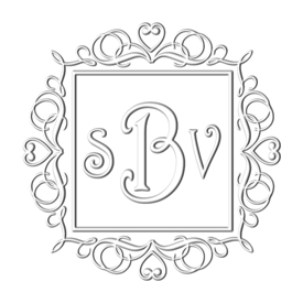 Looking for a monogram stamp embosser? This round royal embosser is perfect for special business occasions or personal use.
